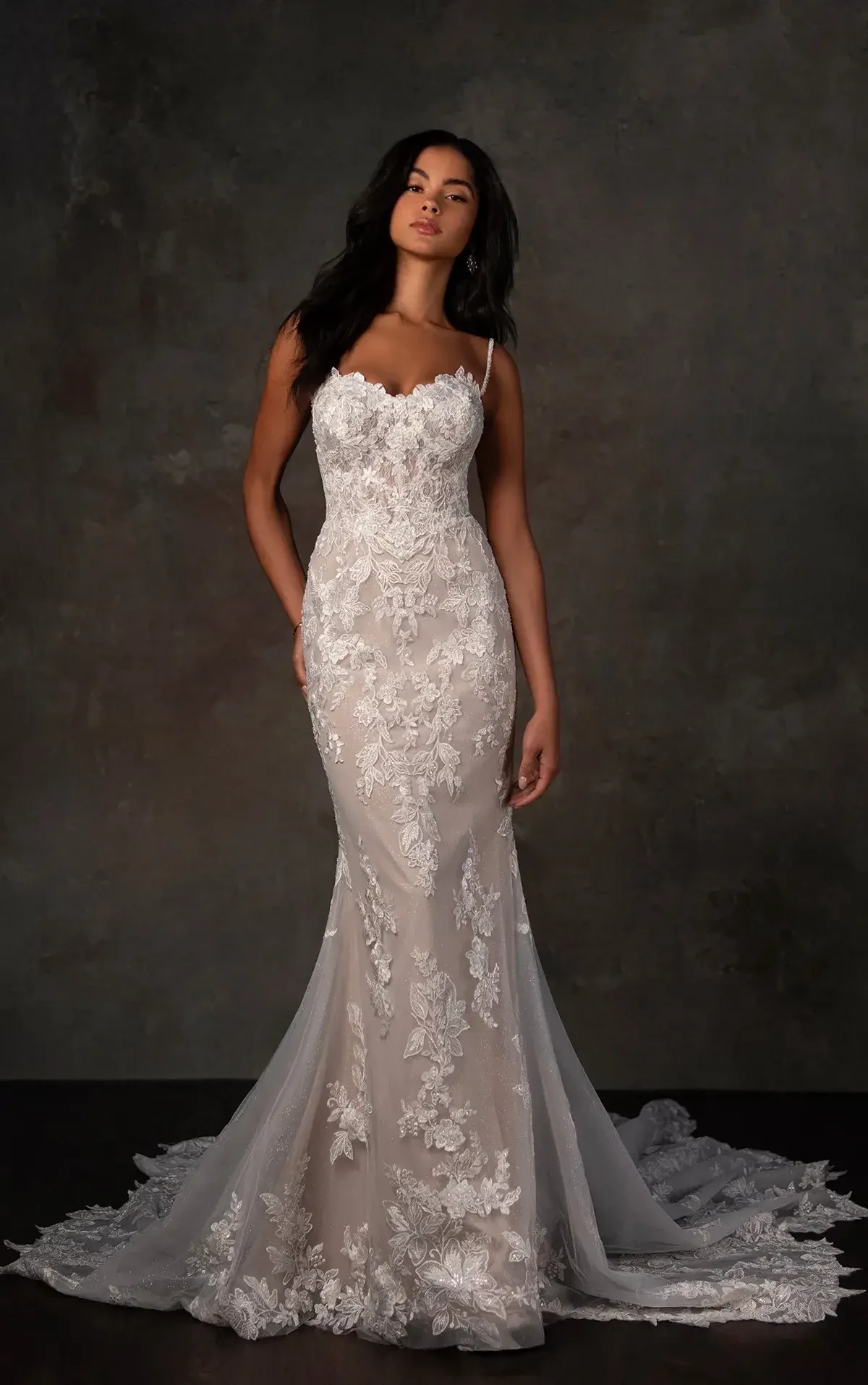 Wedding Dress Shopping Timeline: When to Start and What to Expect. Desktop Image