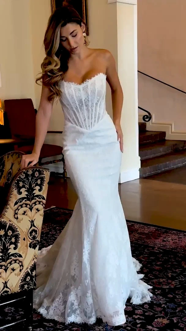 Essense of Australia D4287 #1 autoplay loop mute thumbnail