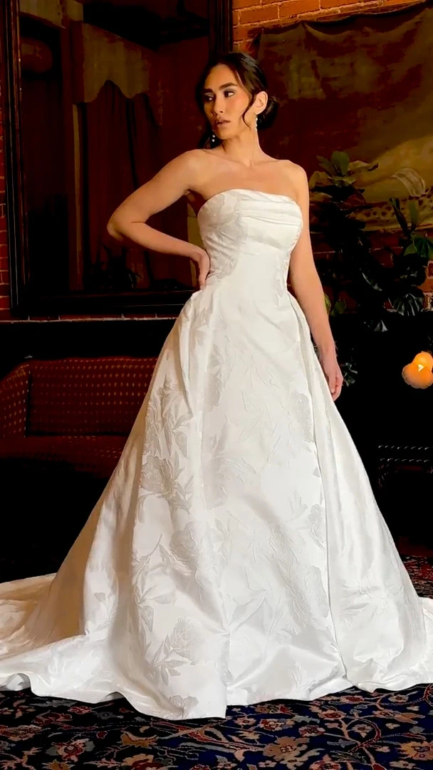 Essense of Australia D4304 #1 autoplay loop mute thumbnail