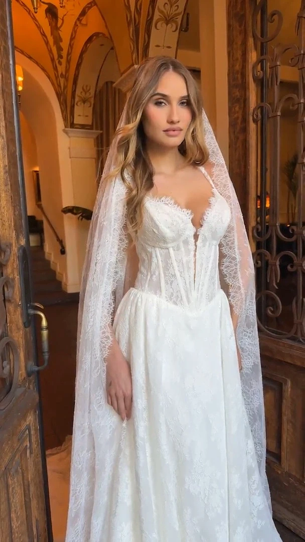 Essense of Australia D4315 #1 autoplay loop mute thumbnail